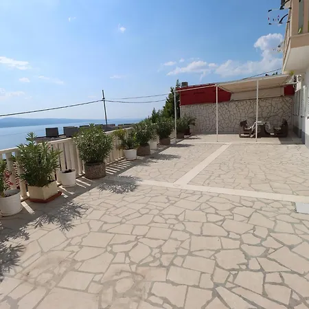 Apartment Vesna *
