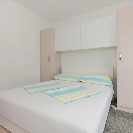 Vesna Apartman